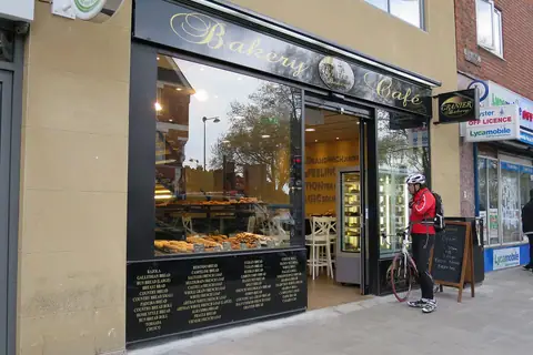 Crumbs Bakery photo 1